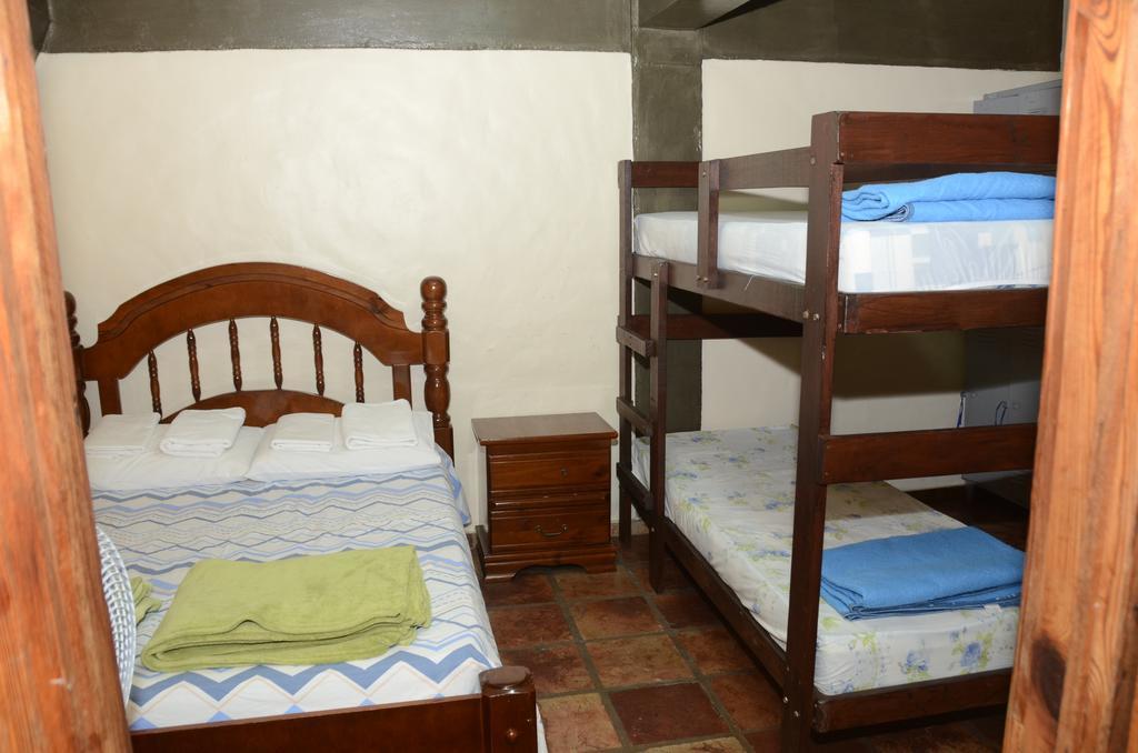 Hostel Barra Da Tijuca Tree House Rio de Janeiro Quarto foto